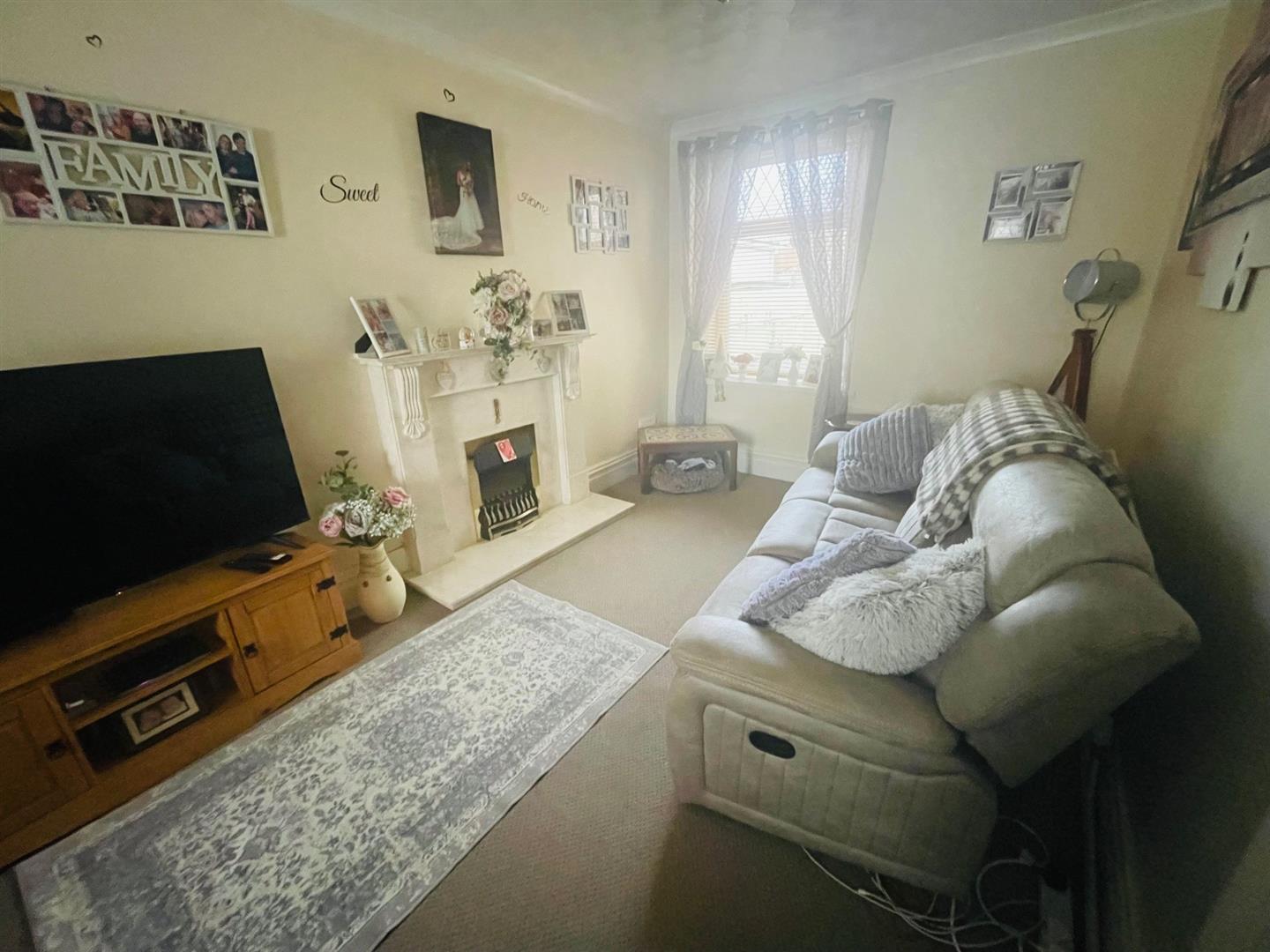 Tyn Y Bonau Road, Pontarddulais, Swansea, SA4 8RZ